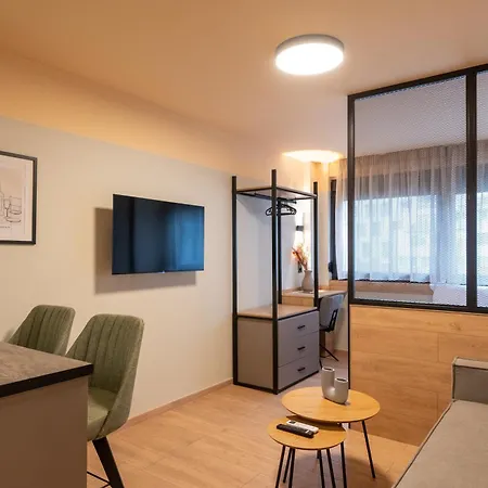 Ermou Boutique By Nest *